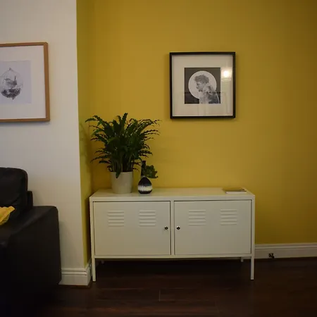 1 Bedroom In *