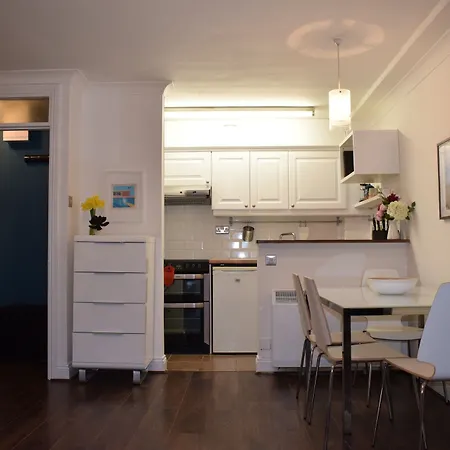 1 Bedroom In Apartment Dublin